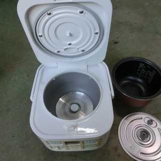 A175　三洋　マイコン　炊飯器　３合炊き　銅コート厚釜 　ec-jXT30の画像