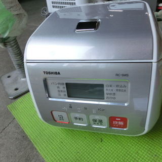 A188　東芝　保温釜　炊飯器　３合炊き　RC-5MS