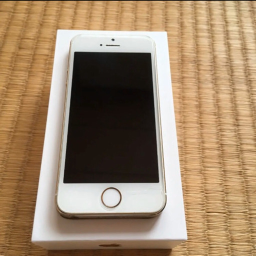 iPhone 5s Gold 16 GB docomo ドコモ　ゴールド