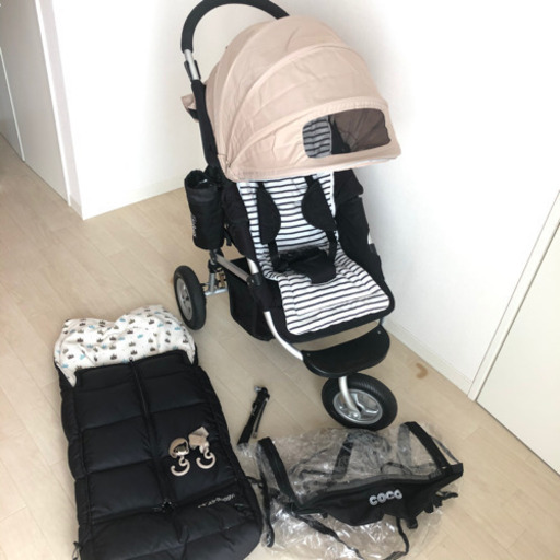 エアバギーココ　フットマフ・レインカバー・ストローラーマット・空気入れ付き