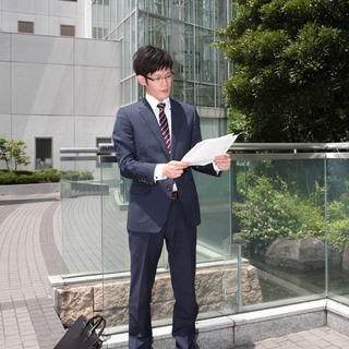 専門職（コンサルタント 士業 金融 不動産）年収入400万～70...