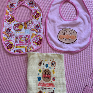 美品　アンパンマンスタイ&腹巻きセット　おまけ付き