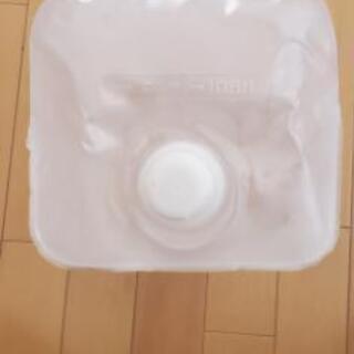水容器、折り畳み式（タンク）