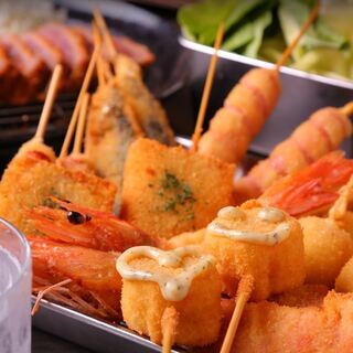 道頓堀で素材にこだわった美味しい串カツを堪能【串カツ 小鉄 道頓堀店】