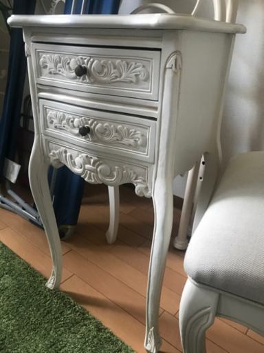 ローラアシュレイ♡サイドテーブル