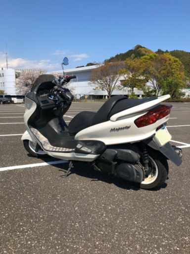 マジェスティＣ　ホワイト　ＳＧ03Ｊ