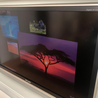 美品 SHARP AQUOS 42型テレビ　土台無しの画像