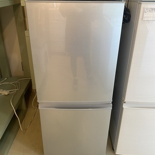 送料無料★2017◆中古★SHARP 137L 冷蔵庫 【SJ-D14C-S】 シャープ SHARP SJ-D14C-S 冷蔵庫 2017年製 中古 SHARP シャープ