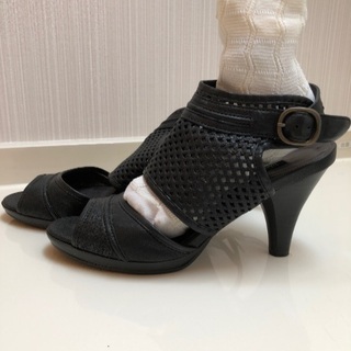 Rabokigoshi works 黒 サンダル 24 差し上げますの画像