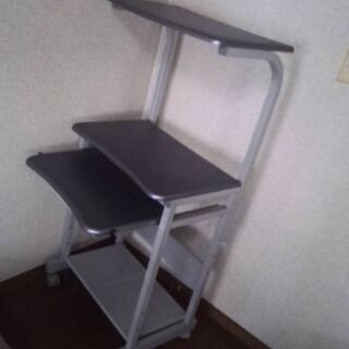 パソコンラック