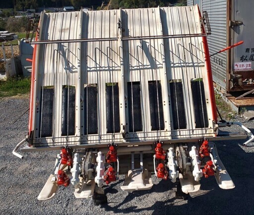 クボタ　4条植え　乗用田植え機　SPA-4　ロータリ式