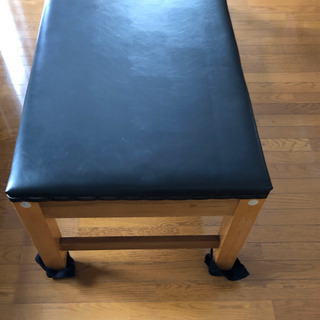 整体エステマッサージベッドの画像