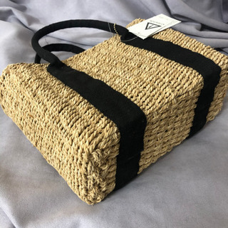 未使用品　ペーパー素材巾着ハンドバッグの画像
