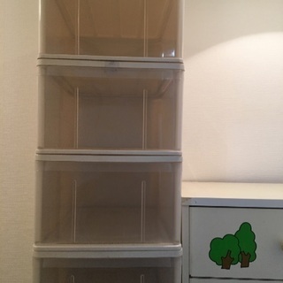 衣装ケースの画像