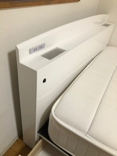 急募　　ダブルベッド
