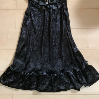 エニィファム☆黒ワンピース☆140㎝