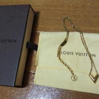 (済)LOUIS VUITTON エセンシャルVネックレス