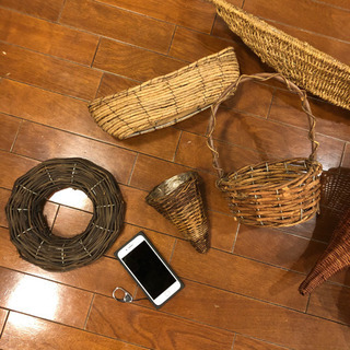 籐素材のかご類　フラワーアレンジメントなどに 【4月中】の画像