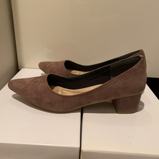 未使用　足が綺麗に見えるパンプスの画像