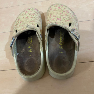 ビルケンの姉妹ブランドのFootprintsのサンダルです！の画像