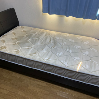 シングルベッド