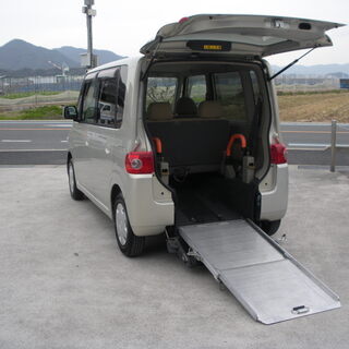 売約済 タント 福祉車両 車イススローパーリヤシート付定員４名 車検４年３月まで  走行少の画像