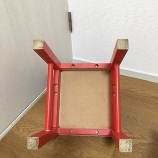 イケヤ子ども椅子（赤）の画像