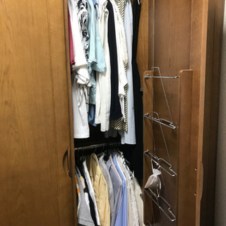 カリモク　洋服ダンスの画像