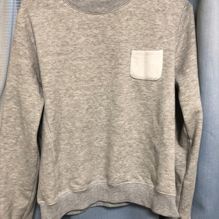 Mサイズ　グレーのトレーナー
