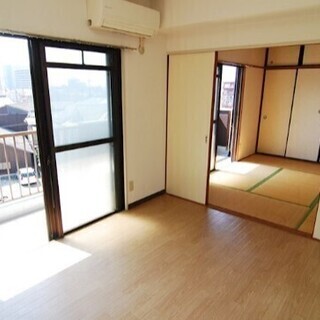 【初期費用は2万円のみ】門司駅徒歩4分、そんなところに洗面台！？...