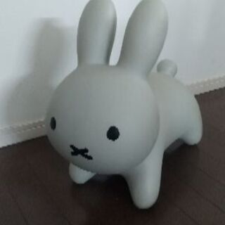 ブルーナボンボン　グレー