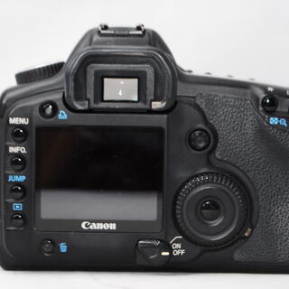 【キヤノン】Canon EOS 5D【充電器付き】の画像
