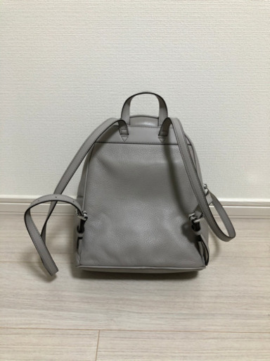 【すぐ売れる　マイケルコース  リュック　新品展示品】問い合わせ多数　早い者勝ち