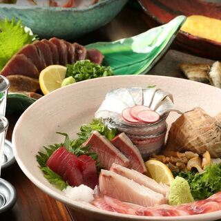 産地直送の新鮮な魚介類を堪能【炉端焼き酒場 一心 大和八木店】