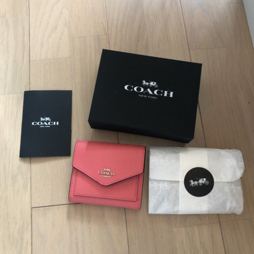コーチ未開封財布