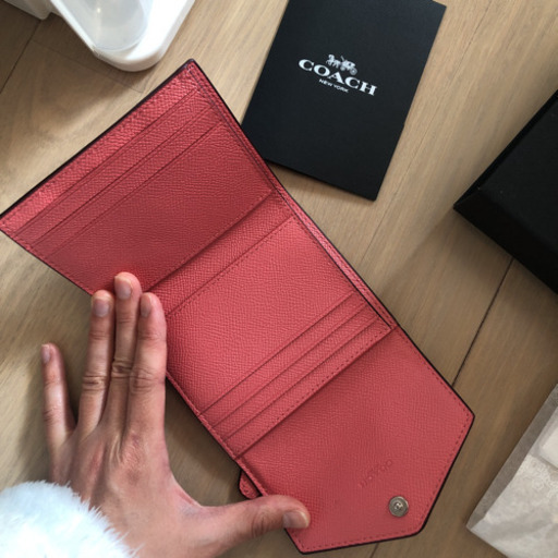 コーチ未開封財布