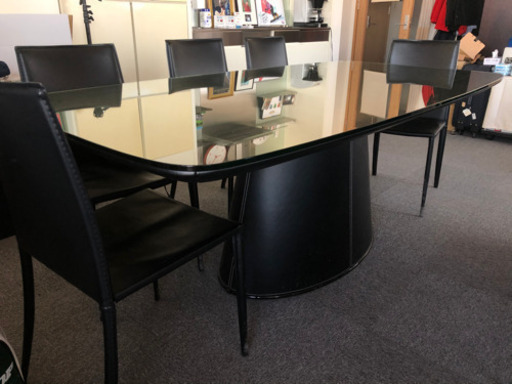 高級家具激安で売ります。