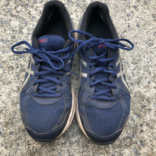 アシックスランニングシューズの画像