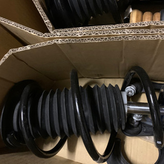 ミニクーパーS、F55純正新車外しサスペンション前後一式の画像