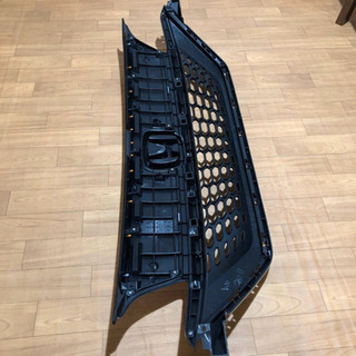 【ほぼ新品】新型フリード　純正フロントグリルの画像