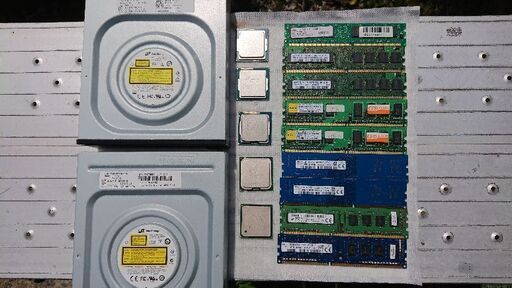 i5 cpu、メモリー、DVD等。