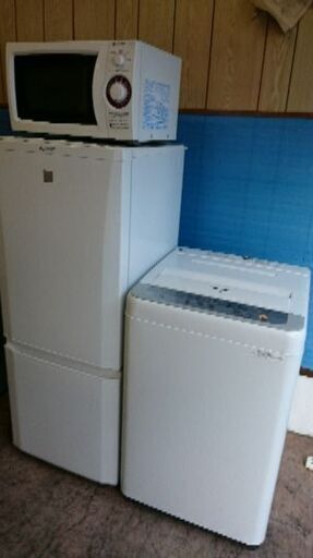 3点セット！！ミツビシ（三菱） 2ドア冷凍冷蔵庫 MR-P15EZ-KW 146L 2016年製・パナソニック 　NA-F50B10　5.0Kg 2017年製　全自動洗濯機・シャープ 電子レンジ RE-T2-W6 2013年製