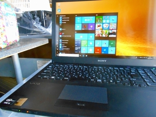 Core i5 　SONY vaio VPCSE2AJ スリム(薄い)なPC