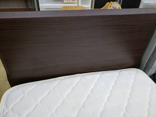 ニトリ　フレーム付き　シングルベッド