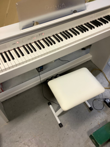 カシオ　Privia 電子ピアノ　PX-750 2013年製
