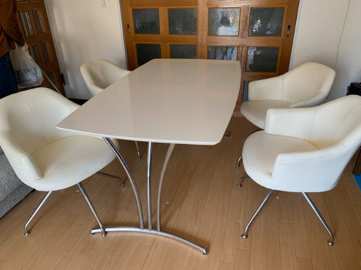 高級感ありのテーブルセット