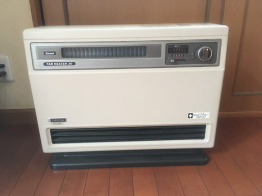 ガスファンヒーター (Fan Heater 30)