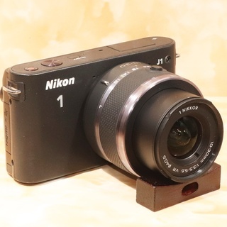 ★美品級＆スマホ転送★ニコン Nikon J1 手振れ補正レンズキットの画像