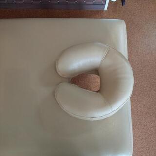 治療用ベッドの画像