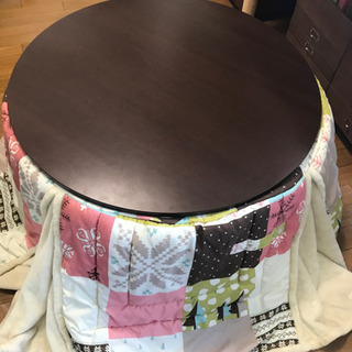 丸こたつ　こたつ布団付き